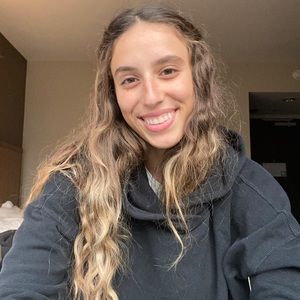 Meet your Posher, Nina